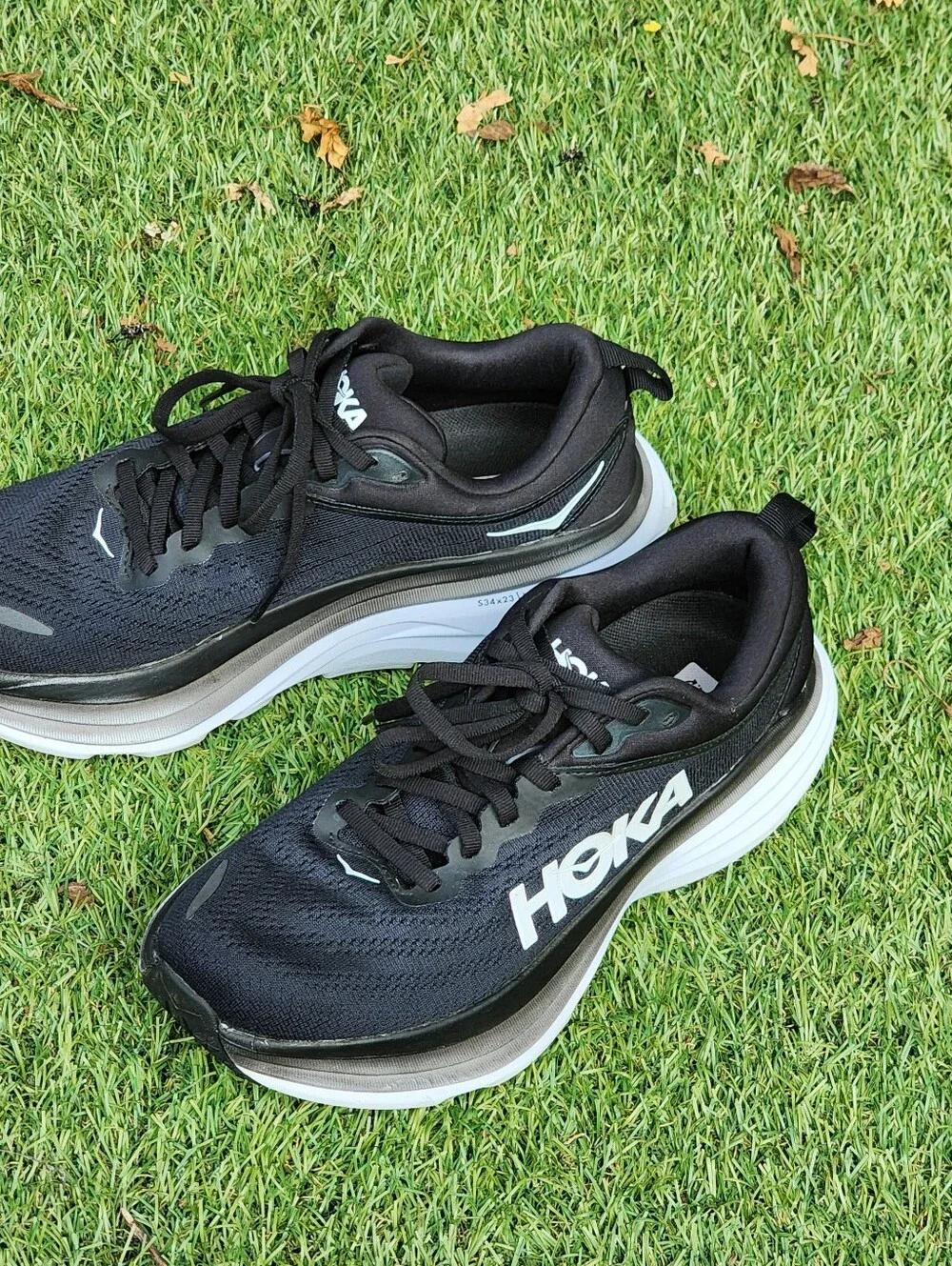 HOKA BONDI 8 - Womens Athletic Shoes - SIZE 8B